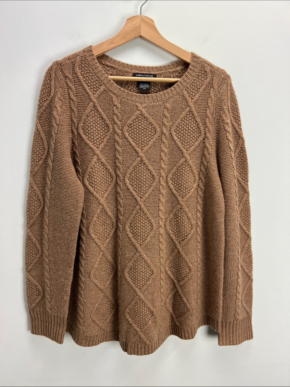 Lord & Taylor Cashmere Cable Knit Sweater Tan Classic Womens Large Quiet Luxury
